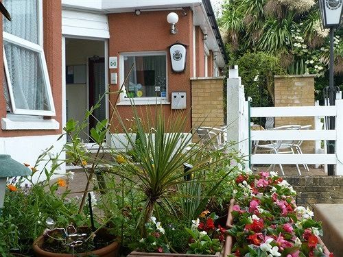 Oaklands House - Adults Only Hotel Brading Buitenkant foto