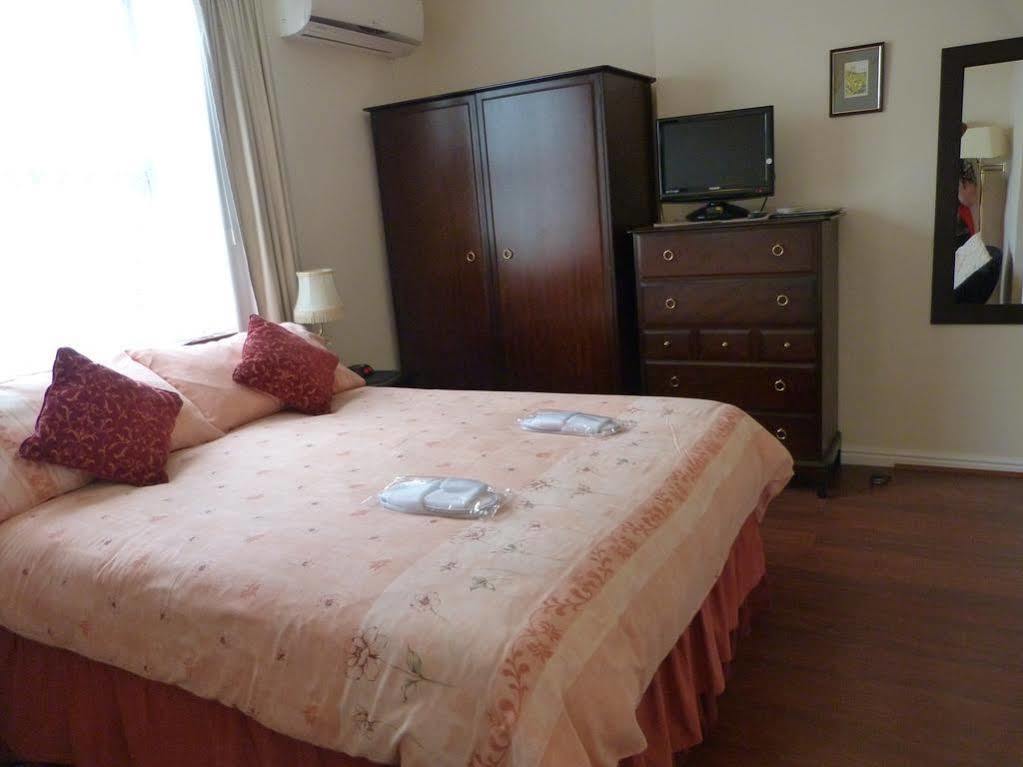 Oaklands House - Adults Only Hotel Brading Buitenkant foto