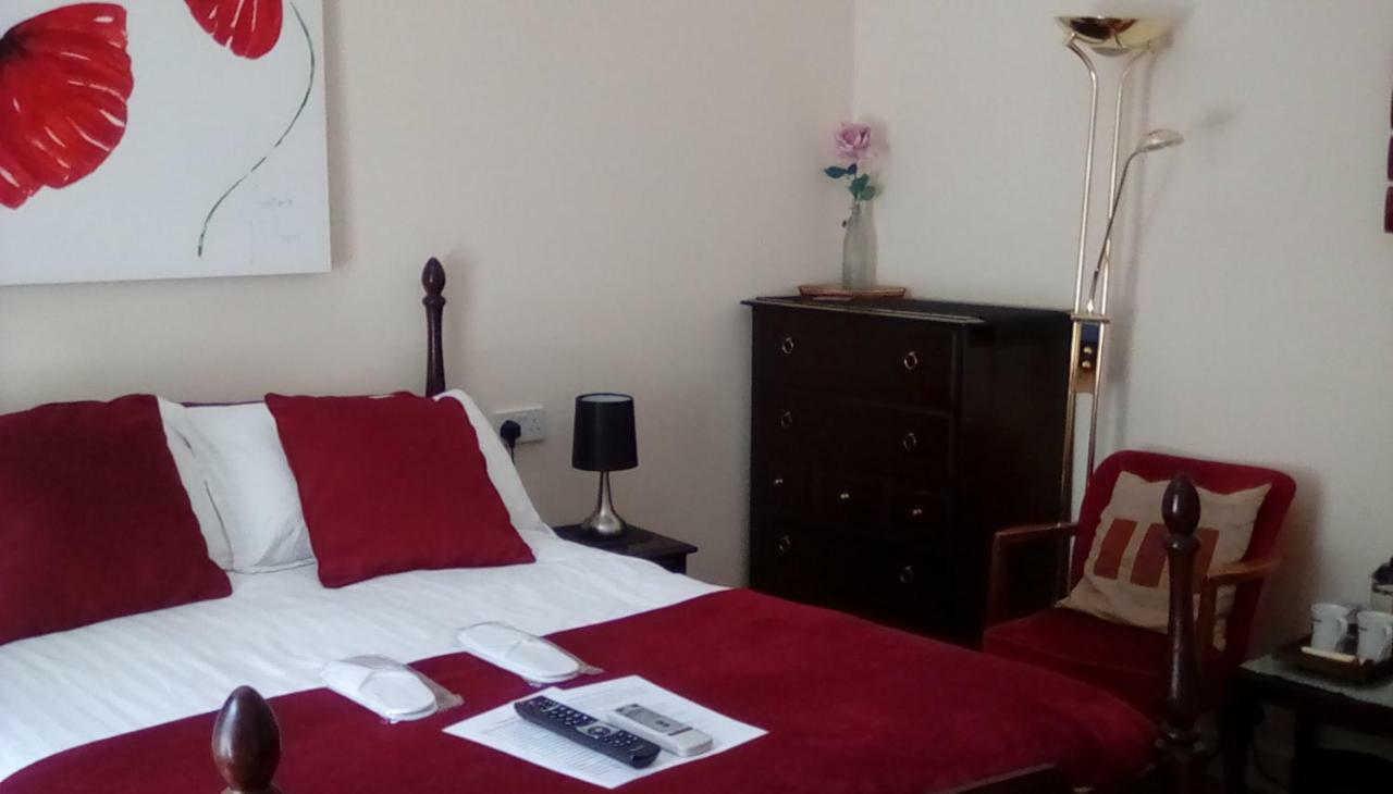 Oaklands House - Adults Only Hotel Brading Buitenkant foto